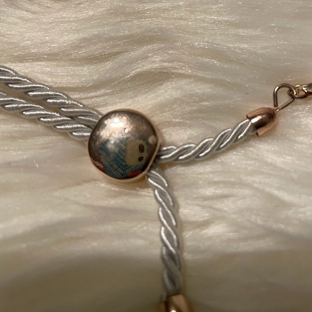 Be Strong Gold Roped Bracelet - Picture 8 of 8